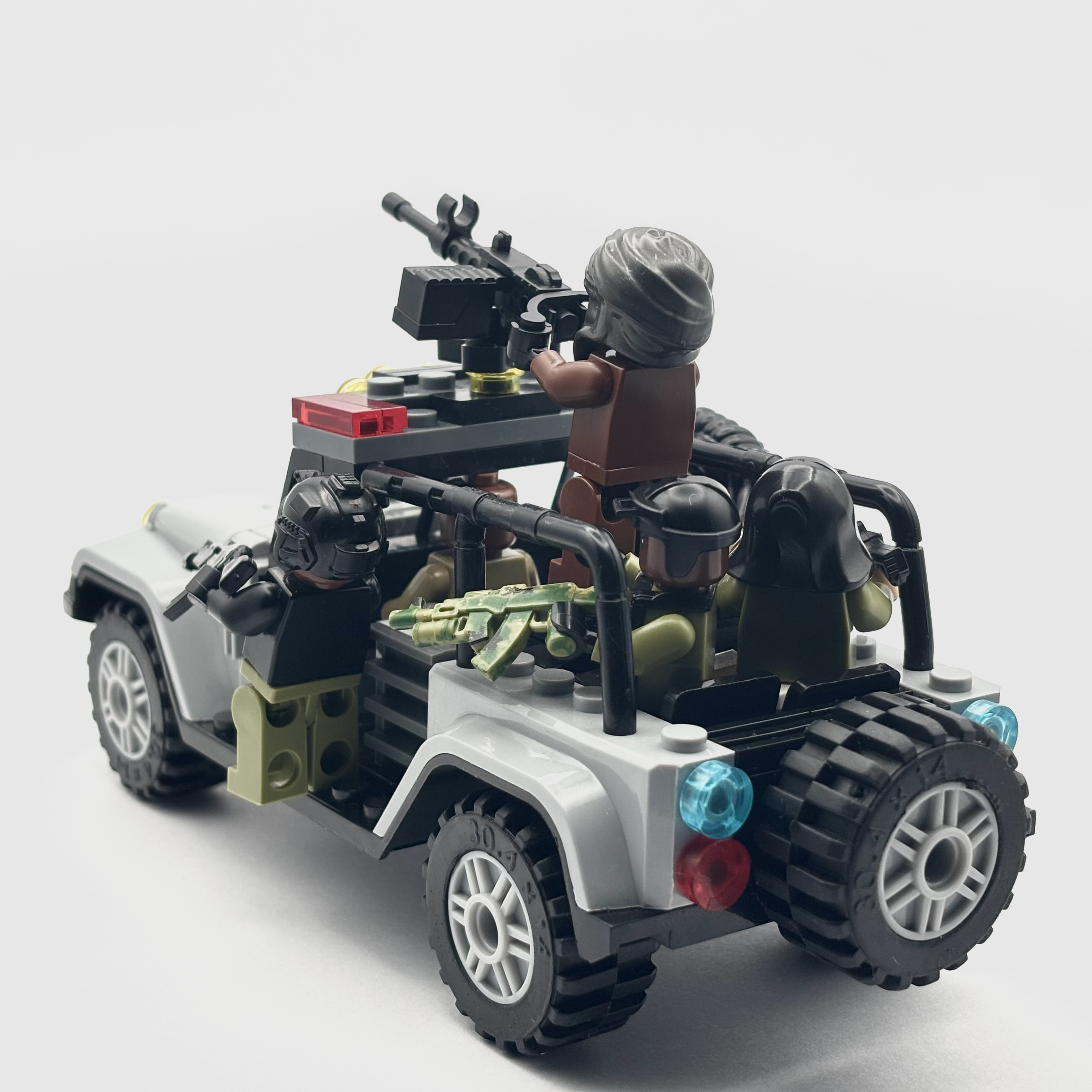 Insurgent Open Body Jeep (With MG)